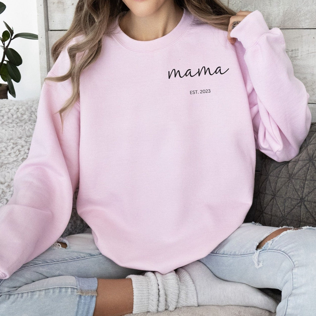 Mama Est: Mom Crewneck Pullover - Perfect Gift For Mom